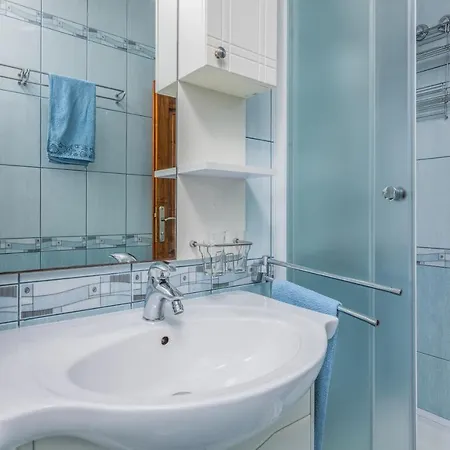 Valerija Apartman *