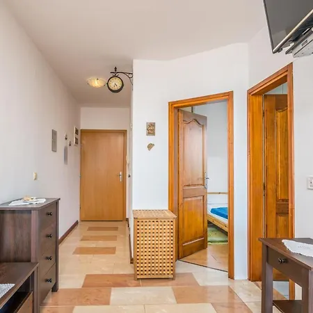 Apartman Valerija *